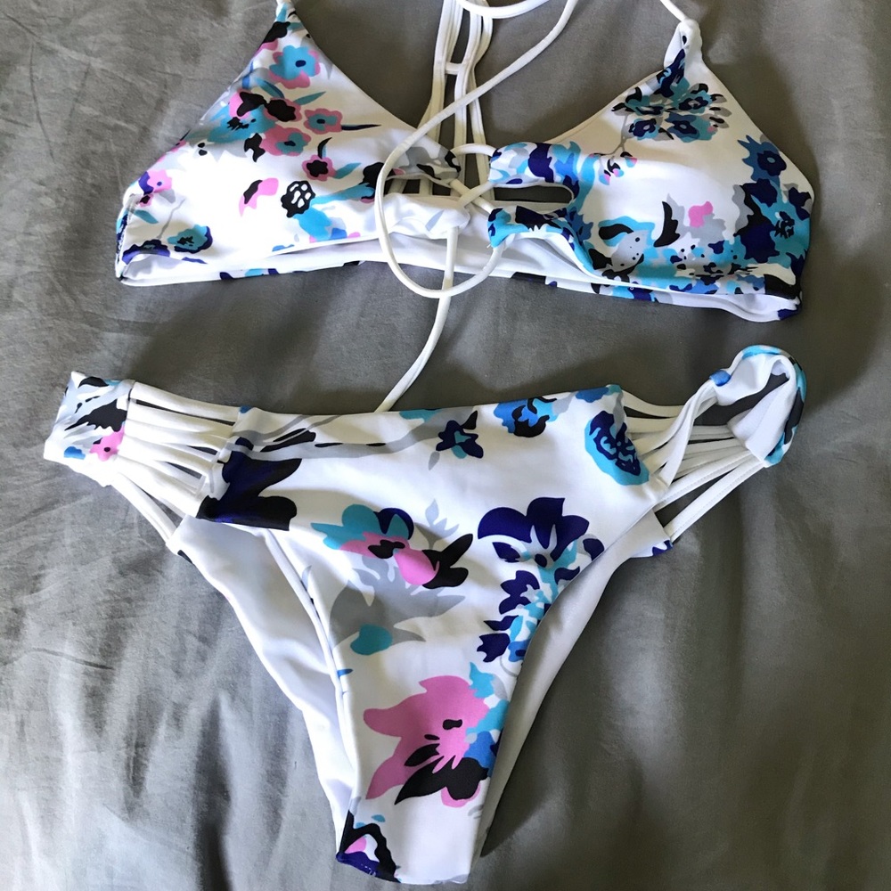 Floral bikini